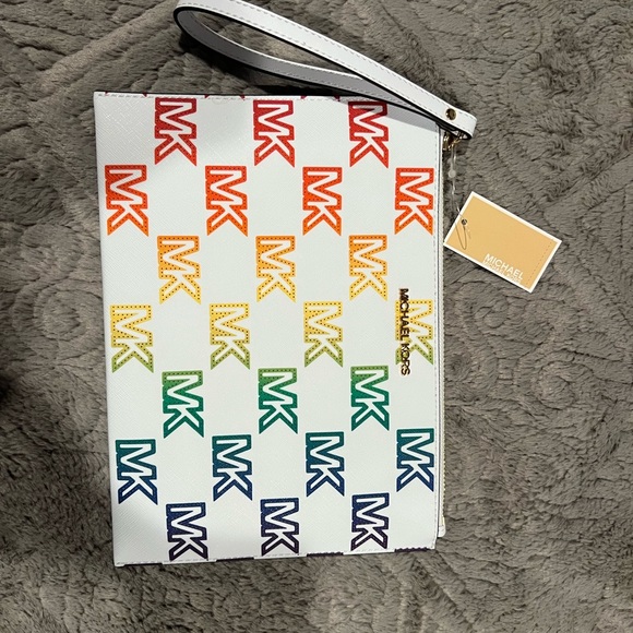 Michael Kors Jet Set Travel XL Zip Wallet Wristlet Clutch MK Rainbow White Multi - Picture 1 of 2